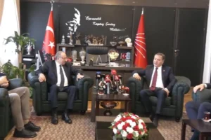 deva-partisi-heyeti-chp-tbmm-grubuyla-bayramlasti-19889079_7669_amp