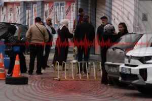 sener-usumezsoy-malatya-depremini-2-hafta-once-19863232_2895_amp
