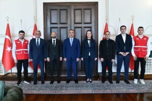 turk-kizilay-avrupa-bolge-muduru-kizanlik-tan-19866976_amp