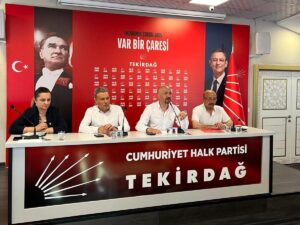 chp-tekirdag-da-gerilim-tirmaniyor-cerkezkoy-19924438_amp