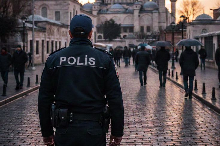 polislerin-bekledigi-yasa-meclisten-gecti_19986048_57