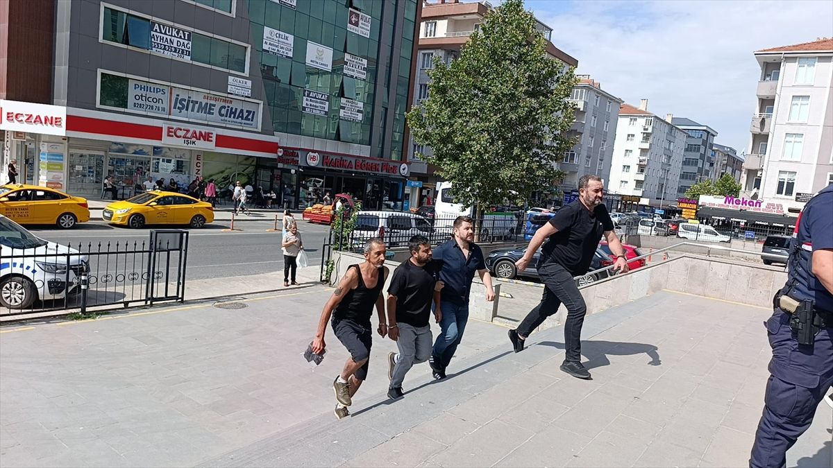 tekirdag-da-gozaltina-alinan-3-cinayet-zanlis-20034109_amp