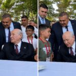 Ahlat’ta Çocuklarla Bir Araya Gelen Bahçeli’den Adını Öğrendiği Çocuğa Anlamlı Nasihat
