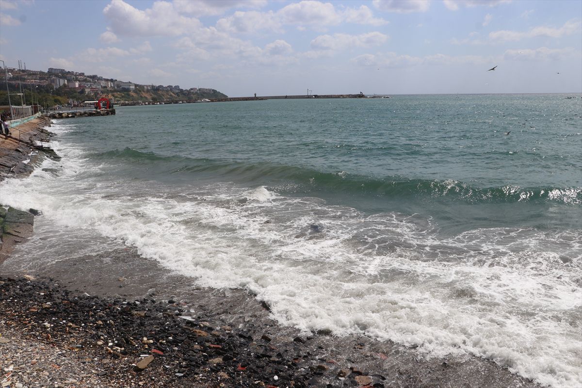 tekirdag-da-poyraz-deniz-ulasimini-olumsuz-2-20141303_amp