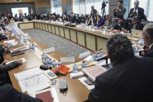 vekiller-hayir-karari-aldi-genel-baskan-herkesi-toplantiya-cagirdi_20131598_39